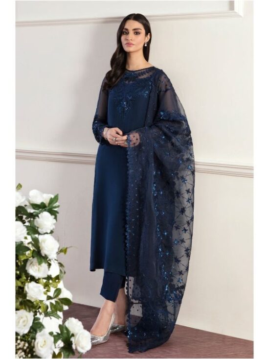 Presenting You A Unstitched Heavy Article